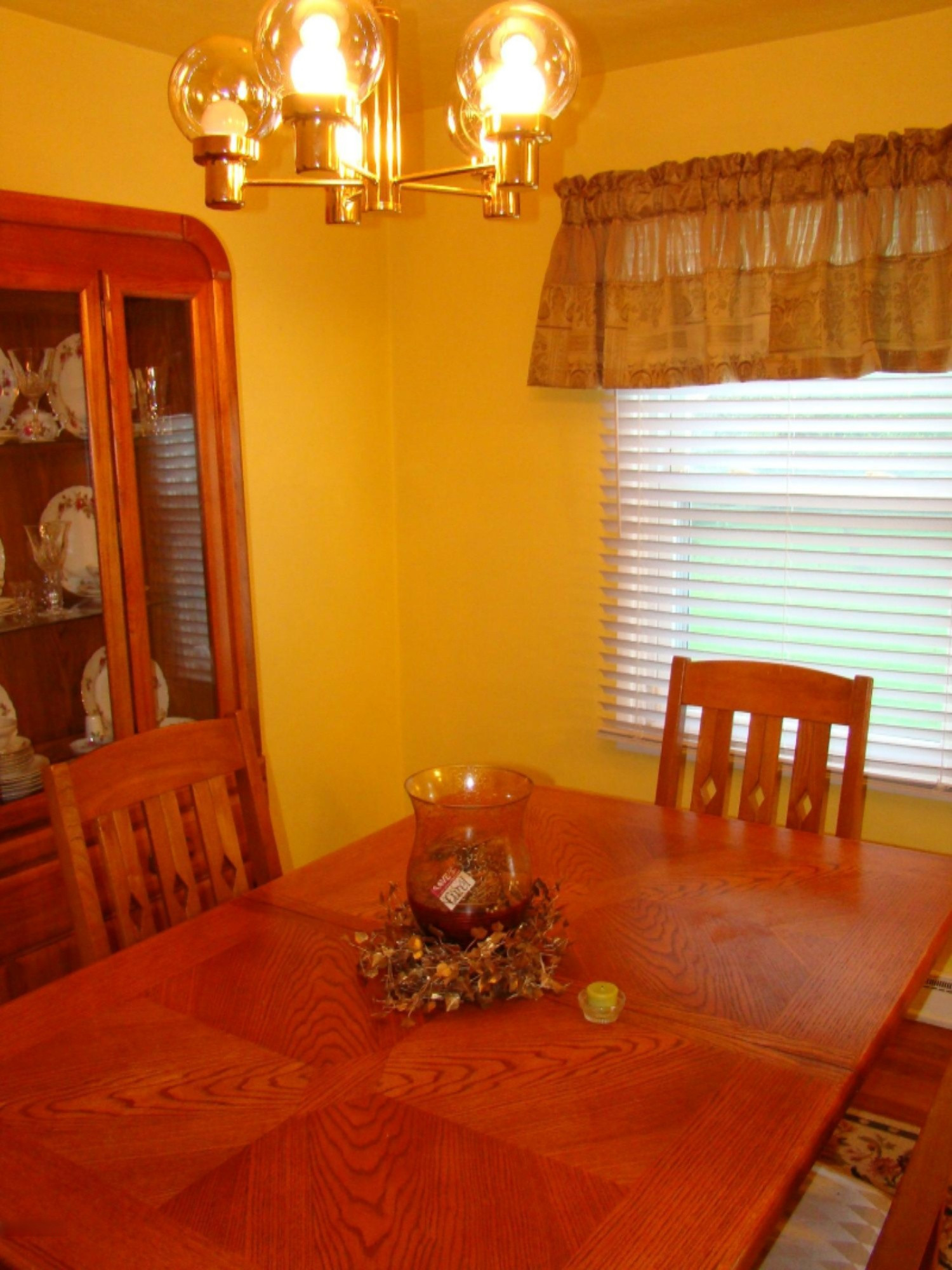 200 Elmside Road Benton Harbor, MI 49022 - Photo 7 of 49 DSC04124