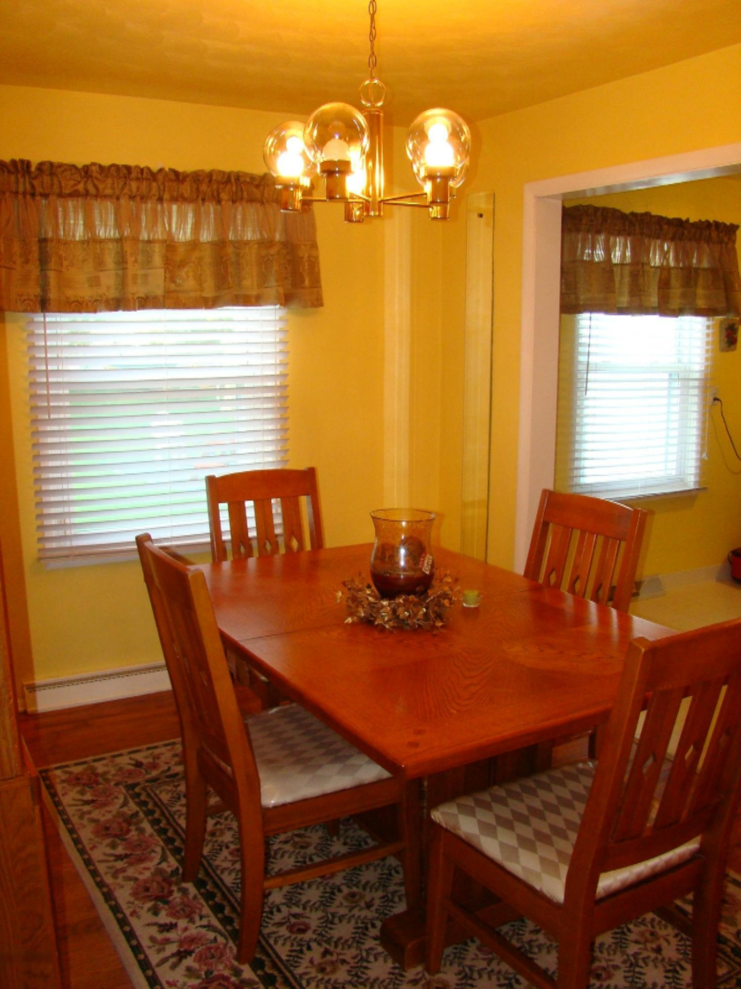 200 Elmside Road Benton Harbor, MI 49022 - Photo 8 of 49 DSC04125