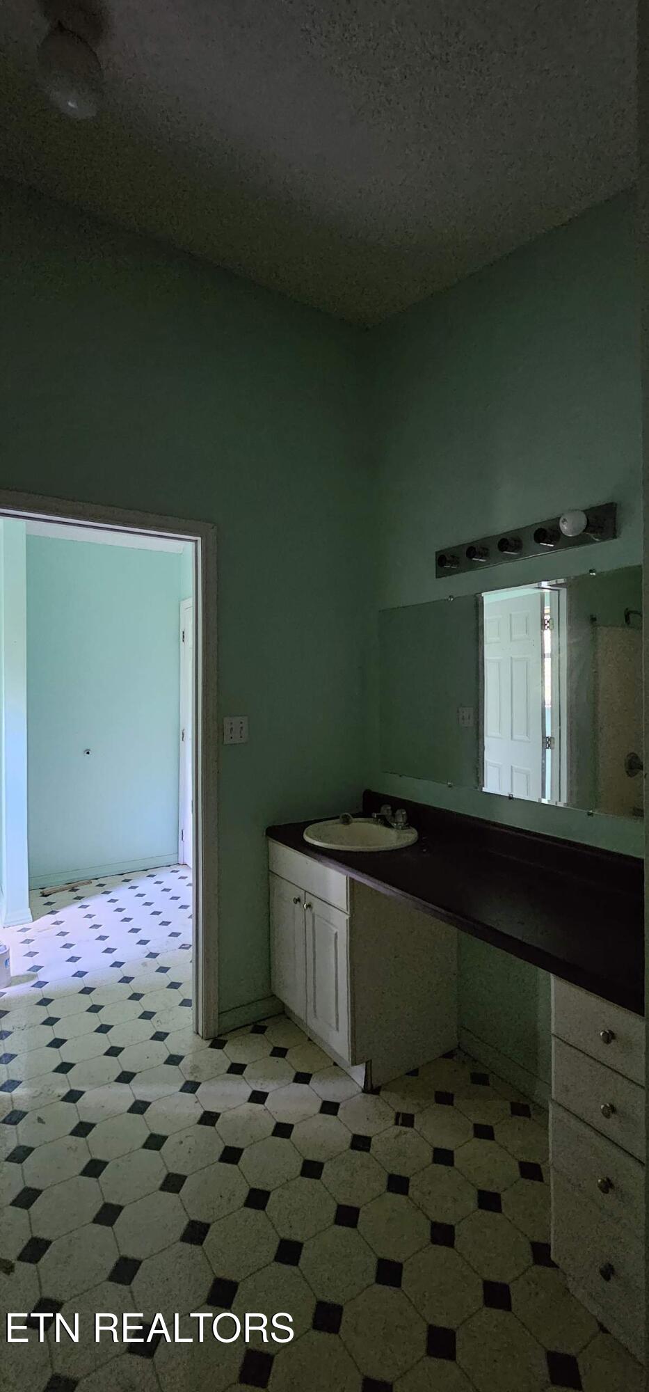 3219 Williams Oneida, TN 37841 - Photo 18 of 37 Resized_20250824_125119