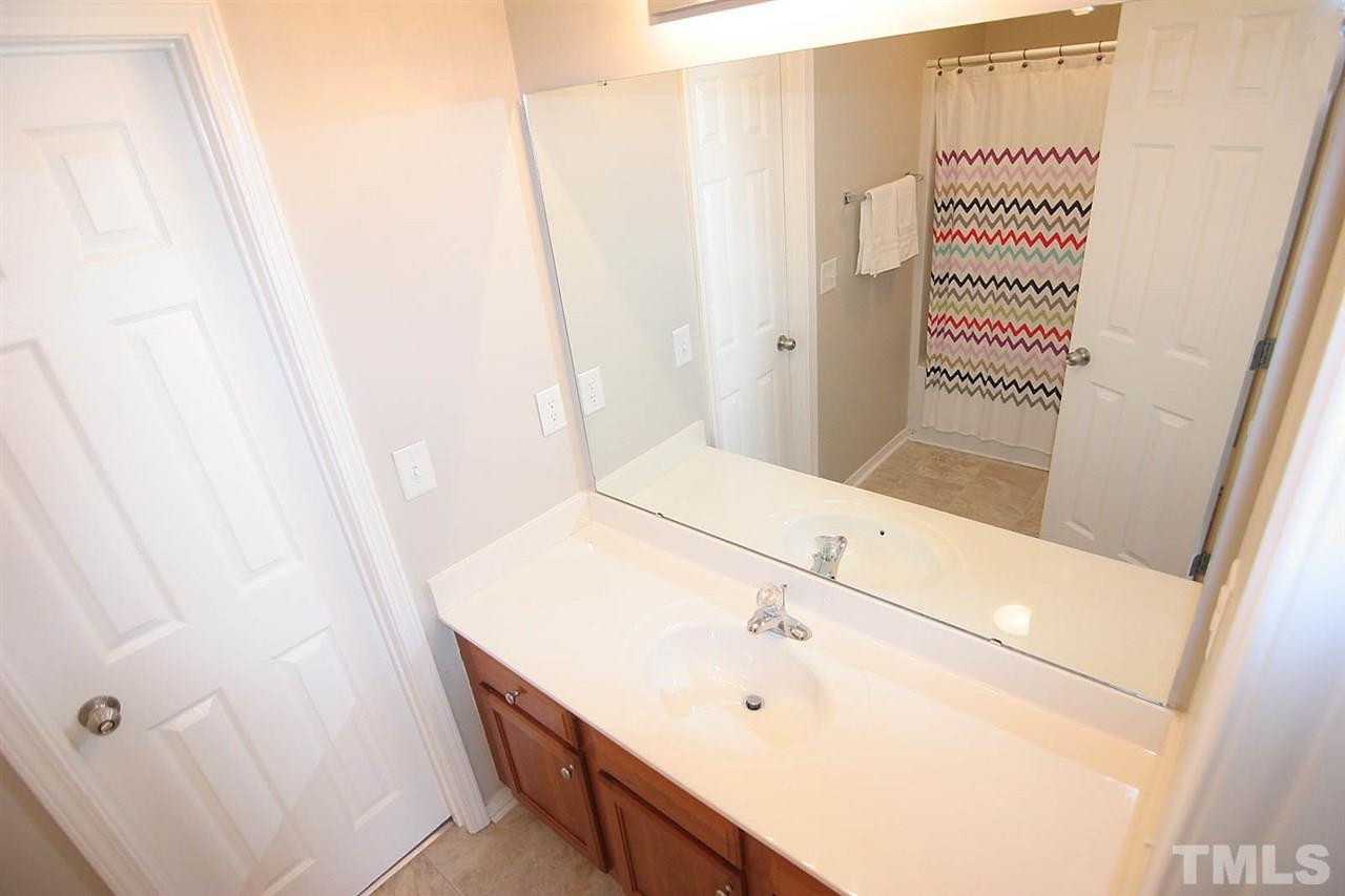 8209 Beaded Stone Street Raleigh, NC 27613 - Photo 22 of 25