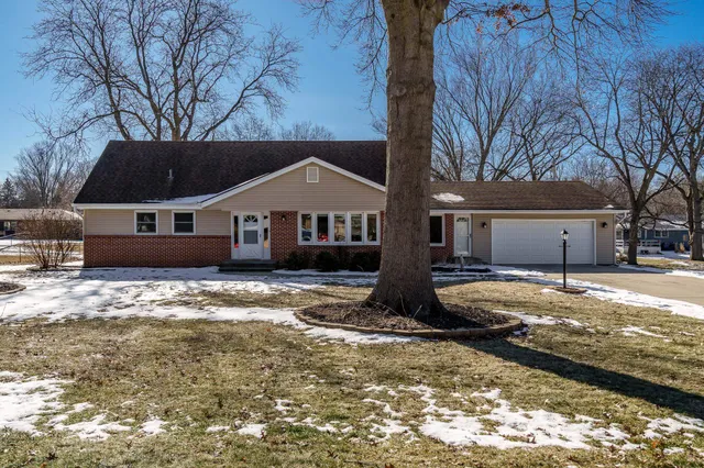 $240,000 | 4224 Stage Coach Trail, Rockford, IL 61101