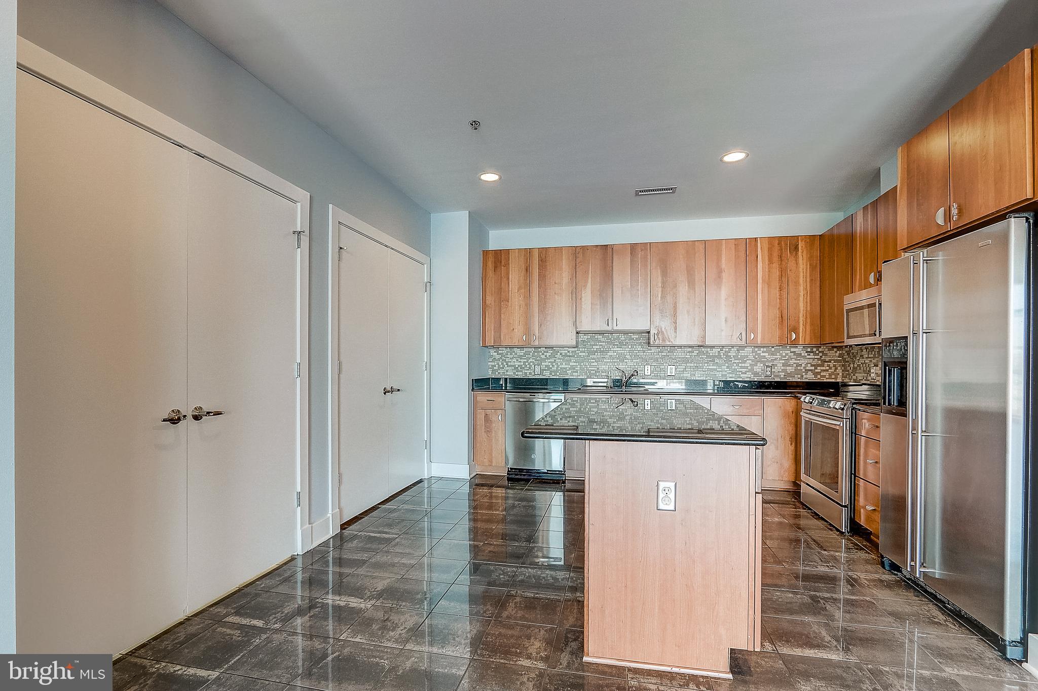 2772 Lighthouse Point East, Unit 217 Baltimore, MD 21224 - Photo 19 of 53