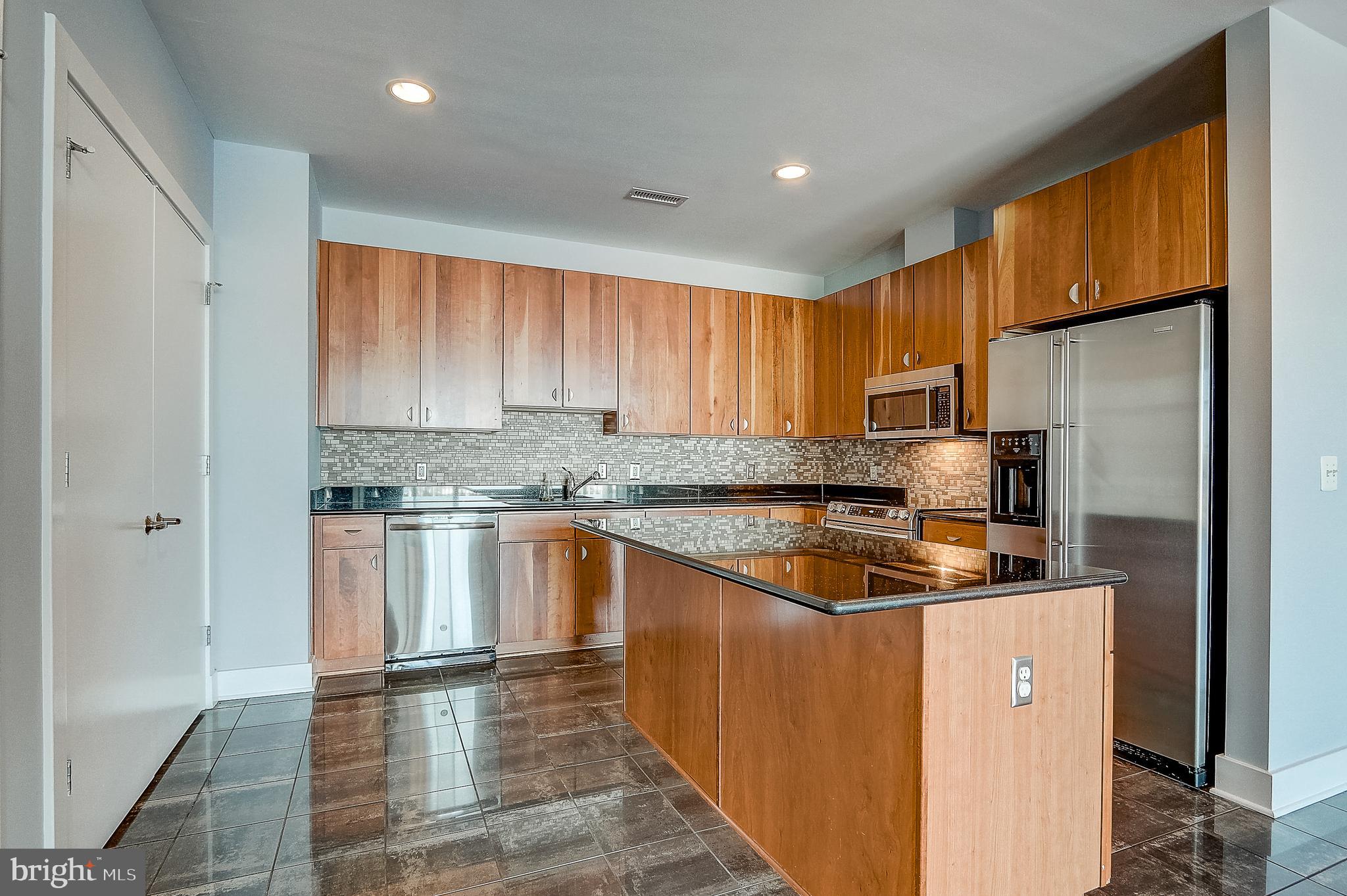 2772 Lighthouse Point East, Unit 217 Baltimore, MD 21224 - Photo 20 of 53