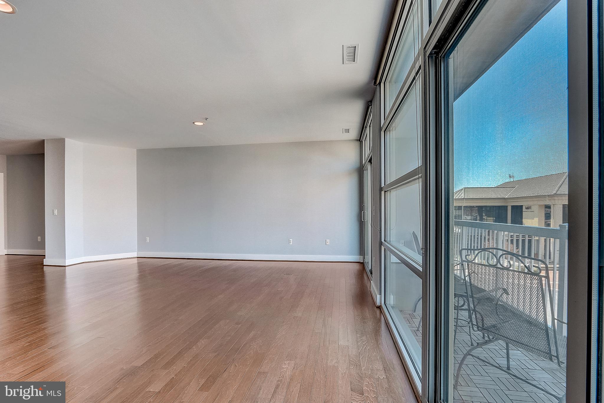 2772 Lighthouse Point East, Unit 217 Baltimore, MD 21224 - Photo 25 of 53