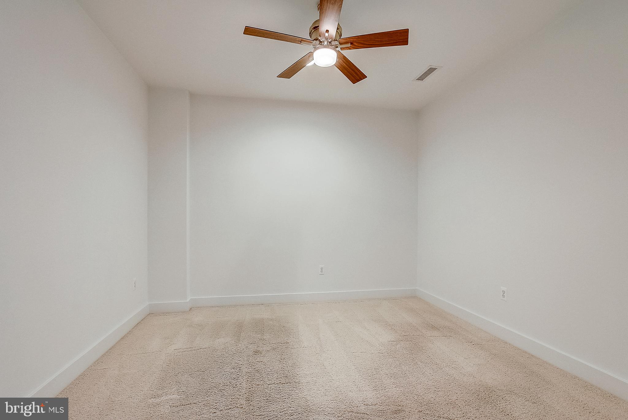 2772 Lighthouse Point East, Unit 217 Baltimore, MD 21224 - Photo 28 of 53