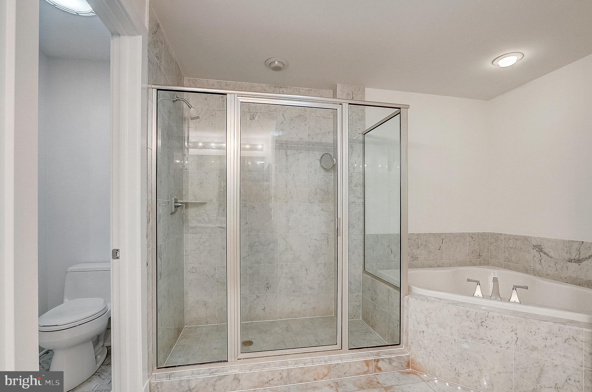 2772 Lighthouse Point East, Unit 217 Baltimore, MD 21224 - Photo 33 of 53
