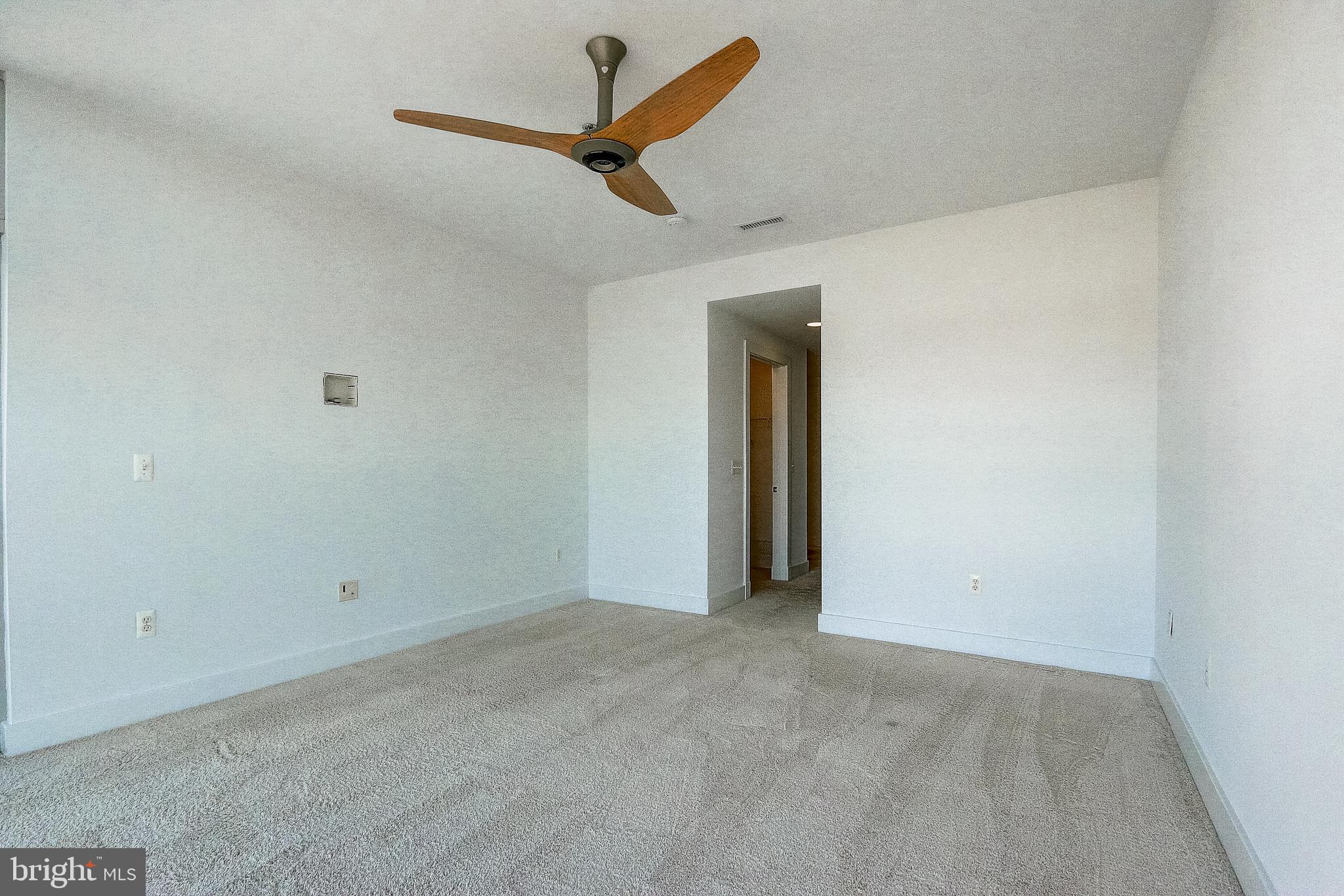 2772 Lighthouse Point East, Unit 217 Baltimore, MD 21224 - Photo 36 of 53