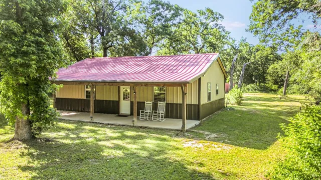 $574,000 | 143 Private Road 440, Buffalo, TX 75831