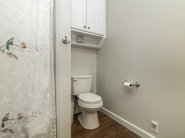 $574,000 | 143 Private Road 440, Buffalo, TX 75831