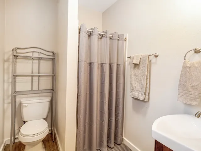 $574,000 | 143 Private Road 440, Buffalo, TX 75831