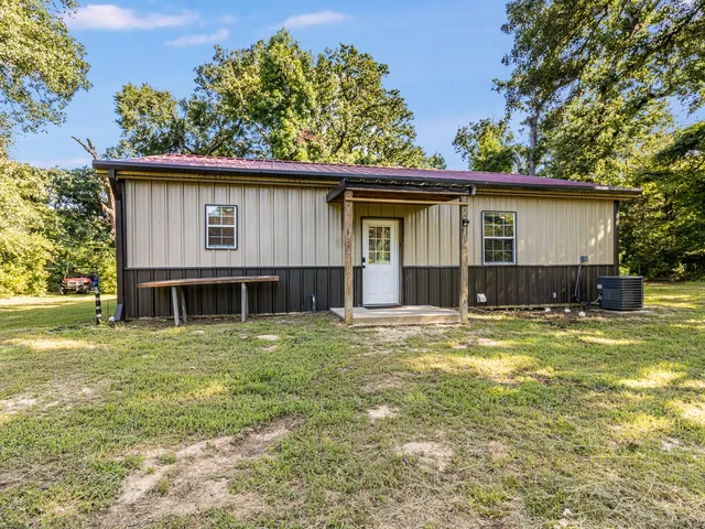 $574,000 | 143 Private Road 440, Buffalo, TX 75831
