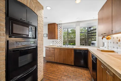 $2,295,000 | 338 Hunters Trail Street, Houston, TX 77024