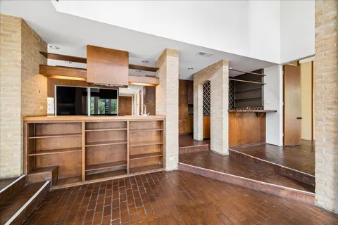 $2,295,000 | 338 Hunters Trail Street, Houston, TX 77024