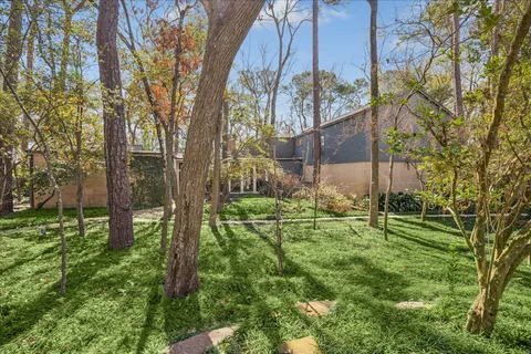 $2,295,000 | 338 Hunters Trail Street, Houston, TX 77024