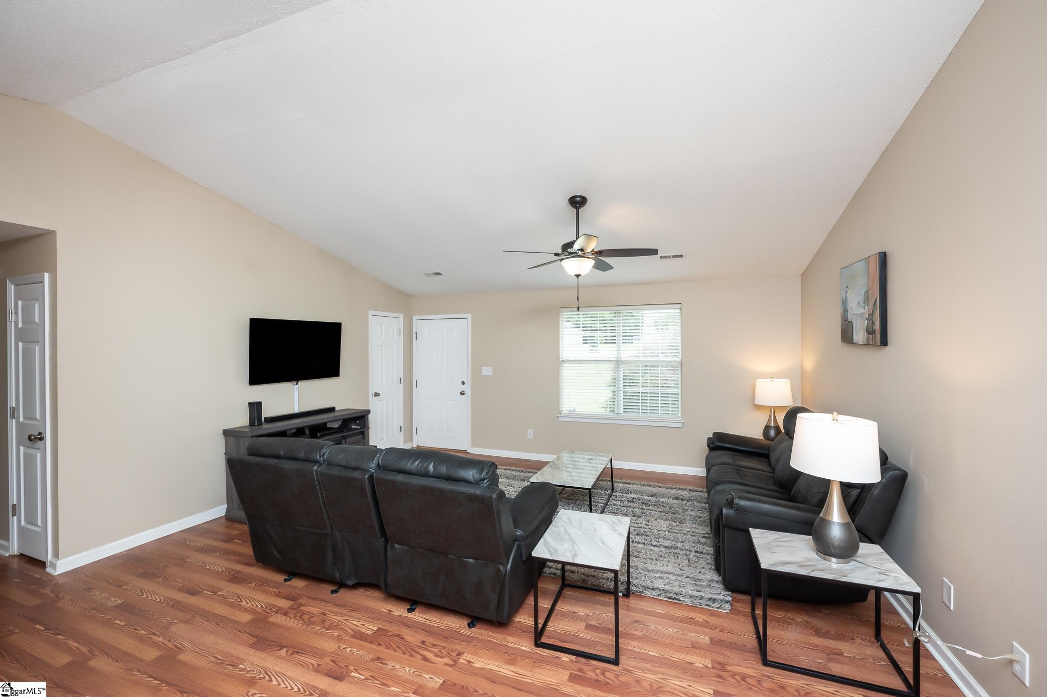 416 Maplewood Circle Greer, SC 29651 - Photo 7 of 23