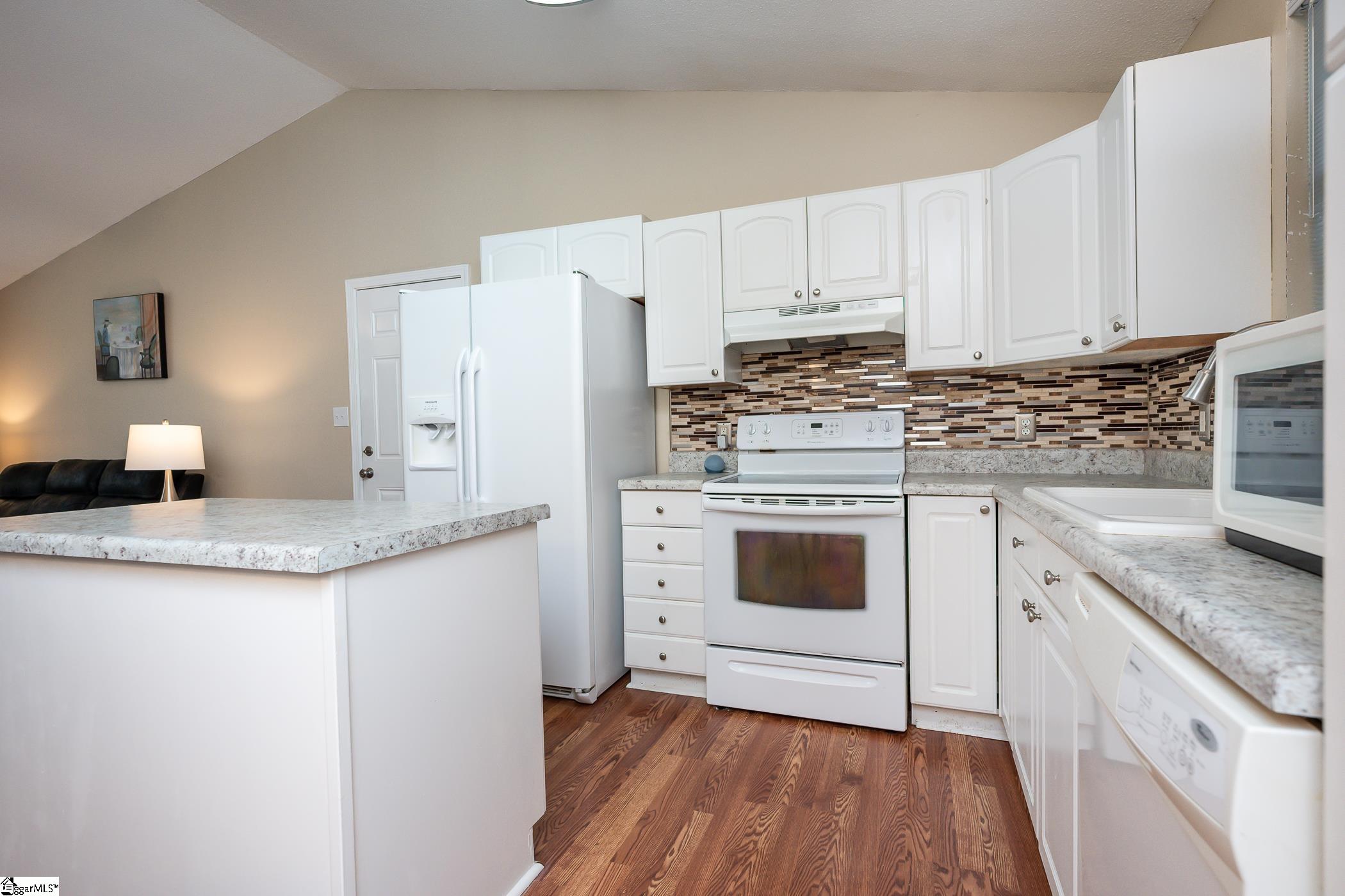 416 Maplewood Circle Greer, SC 29651 - Photo 10 of 23