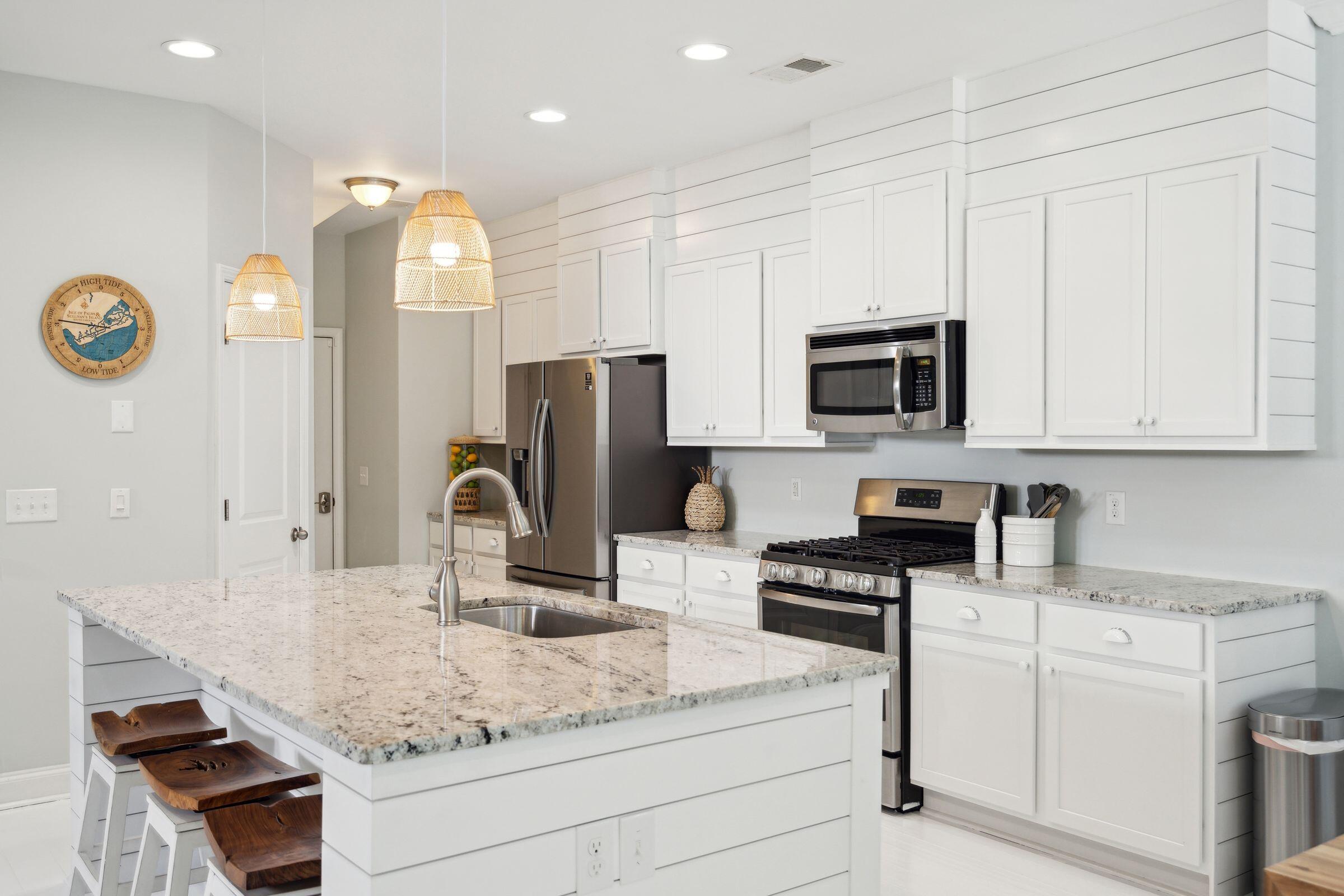 2133 Oyster Reef Lane Mount Pleasant, SC 29466 - Photo 11 of 37 2133 Oyster reef-KeenEyeMarketing-021