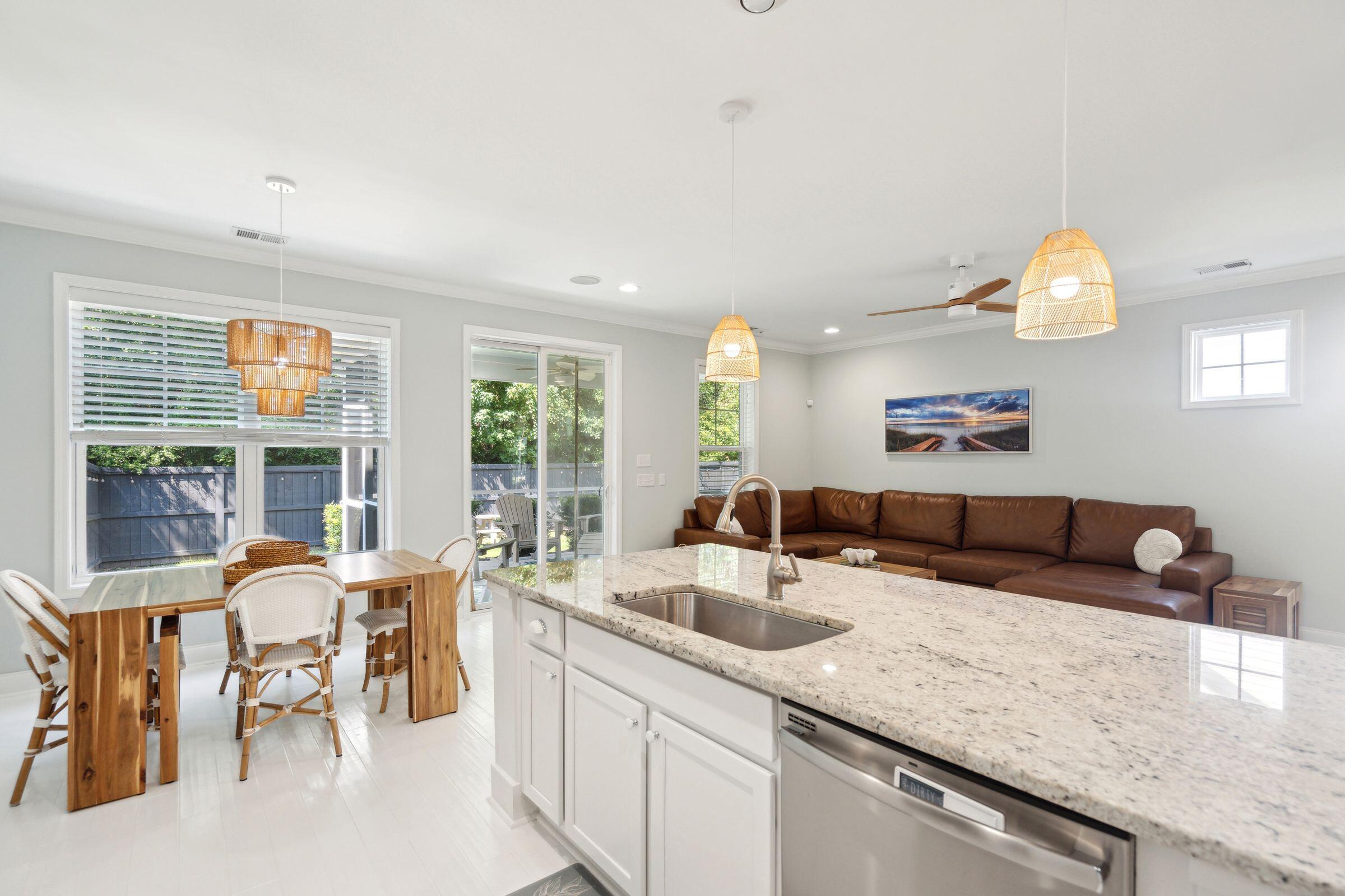 2133 Oyster Reef Lane Mount Pleasant, SC 29466 - Photo 12 of 37 2133 Oyster reef-KeenEyeMarketing-024