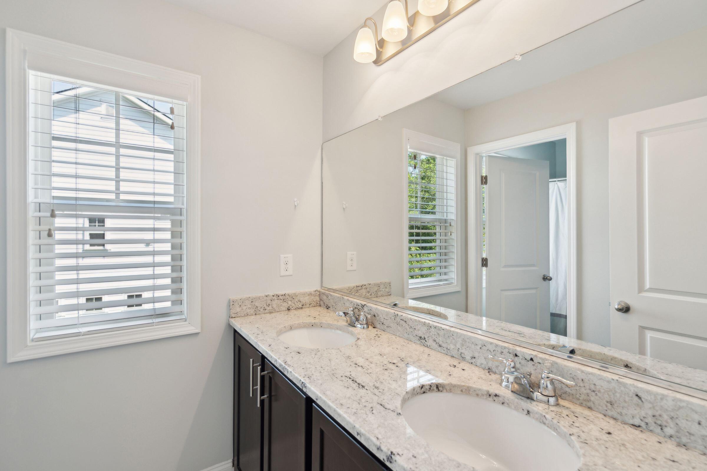 2133 Oyster Reef Lane Mount Pleasant, SC 29466 - Photo 23 of 37 2133 Oyster reef-KeenEyeMarketing-045