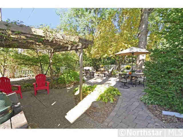 152 Hawthorne Road Hopkins, MN 55343 - Photo 17 of 18