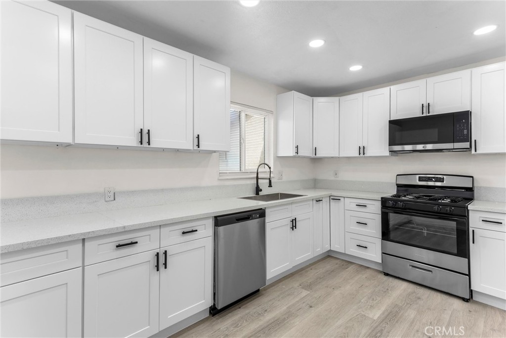 247 Grant Street Rialto, CA 92376 - Photo 12 of 40