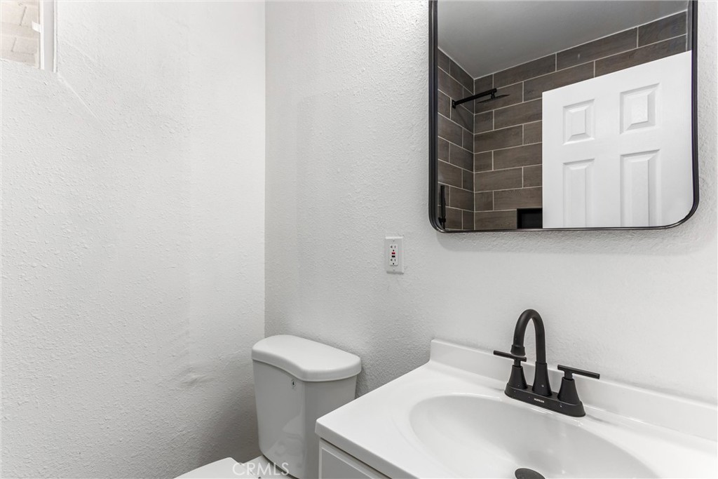 247 Grant Street Rialto, CA 92376 - Photo 29 of 40 ADU Bathroom