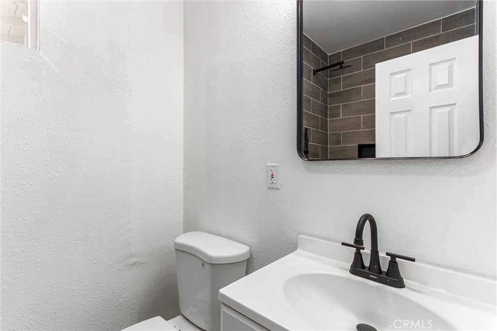 247 Grant Street Rialto, CA 92376 - Photo 29 of 40 ADU Bathroom