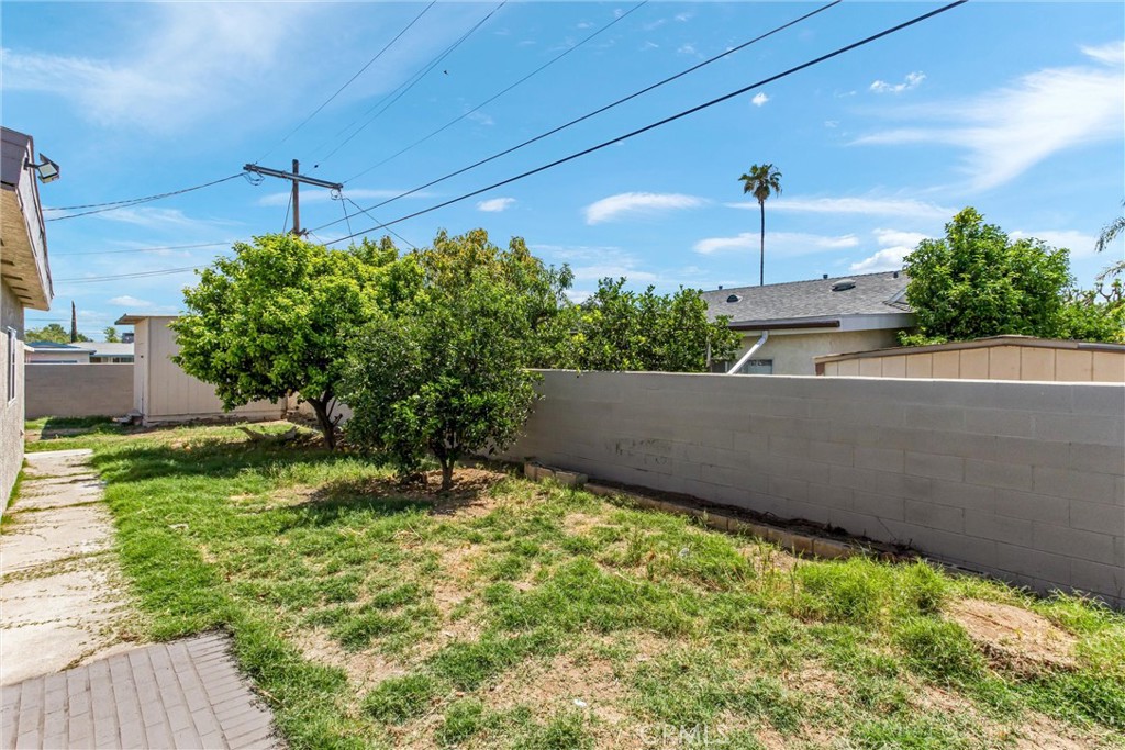 247 Grant Street Rialto, CA 92376 - Photo 34 of 40