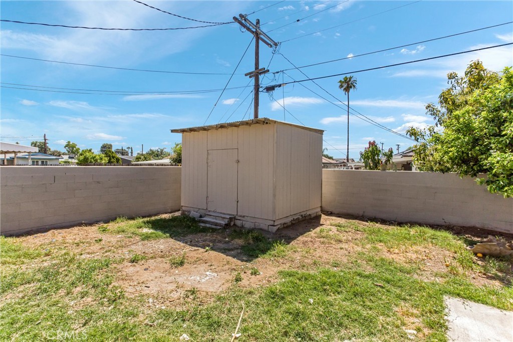 247 Grant Street Rialto, CA 92376 - Photo 37 of 40