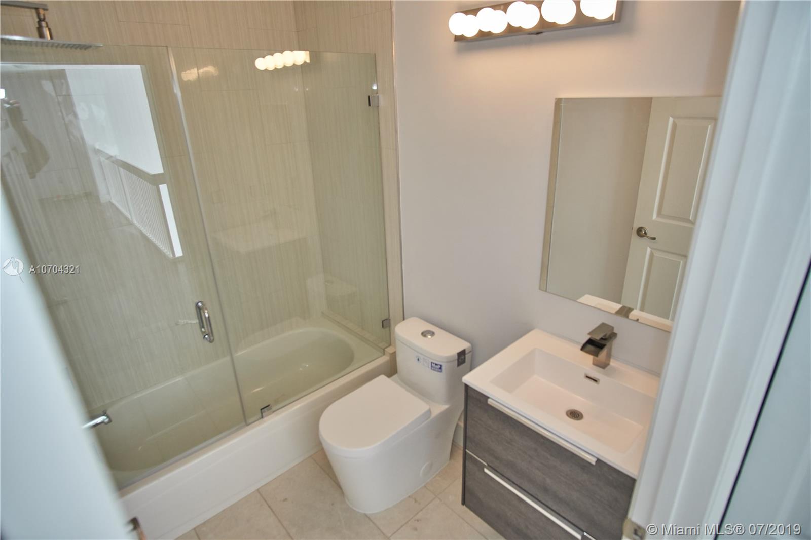 10646 Wheelhouse Circle Boca Raton, FL 33428 - Photo 32 of 34 BATHROOM #2