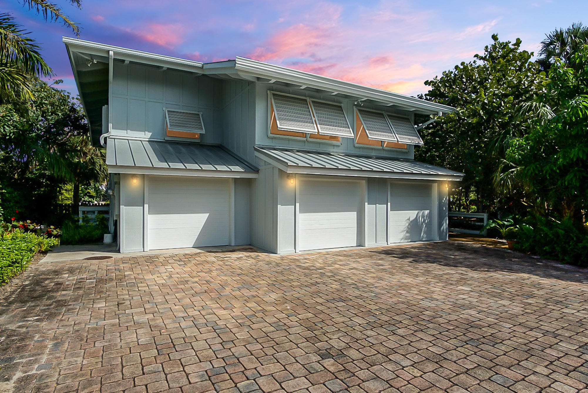 126 South Sewalls Point Road Sewall's Point, FL 34996 - Photo 2 of 34 5dw-6Swg