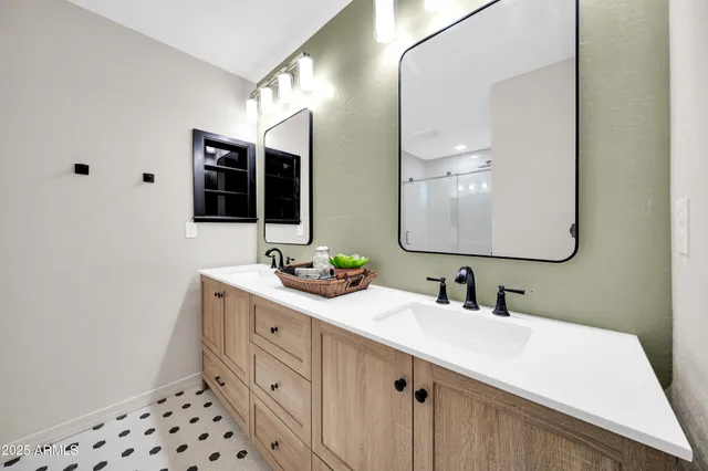 $405,000 | 3702 West Mccauley Court, Phoenix, AZ 85086