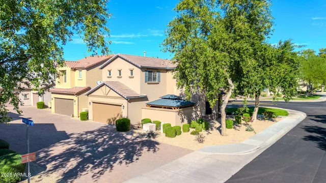$405,000 | 3702 West Mccauley Court, Phoenix, AZ 85086
