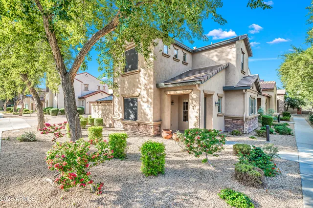 $405,000 | 3702 West Mccauley Court, Phoenix, AZ 85086