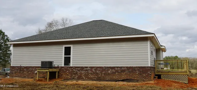 $250,000 | 543 R V Lindley Road, Moselle, MS 39459