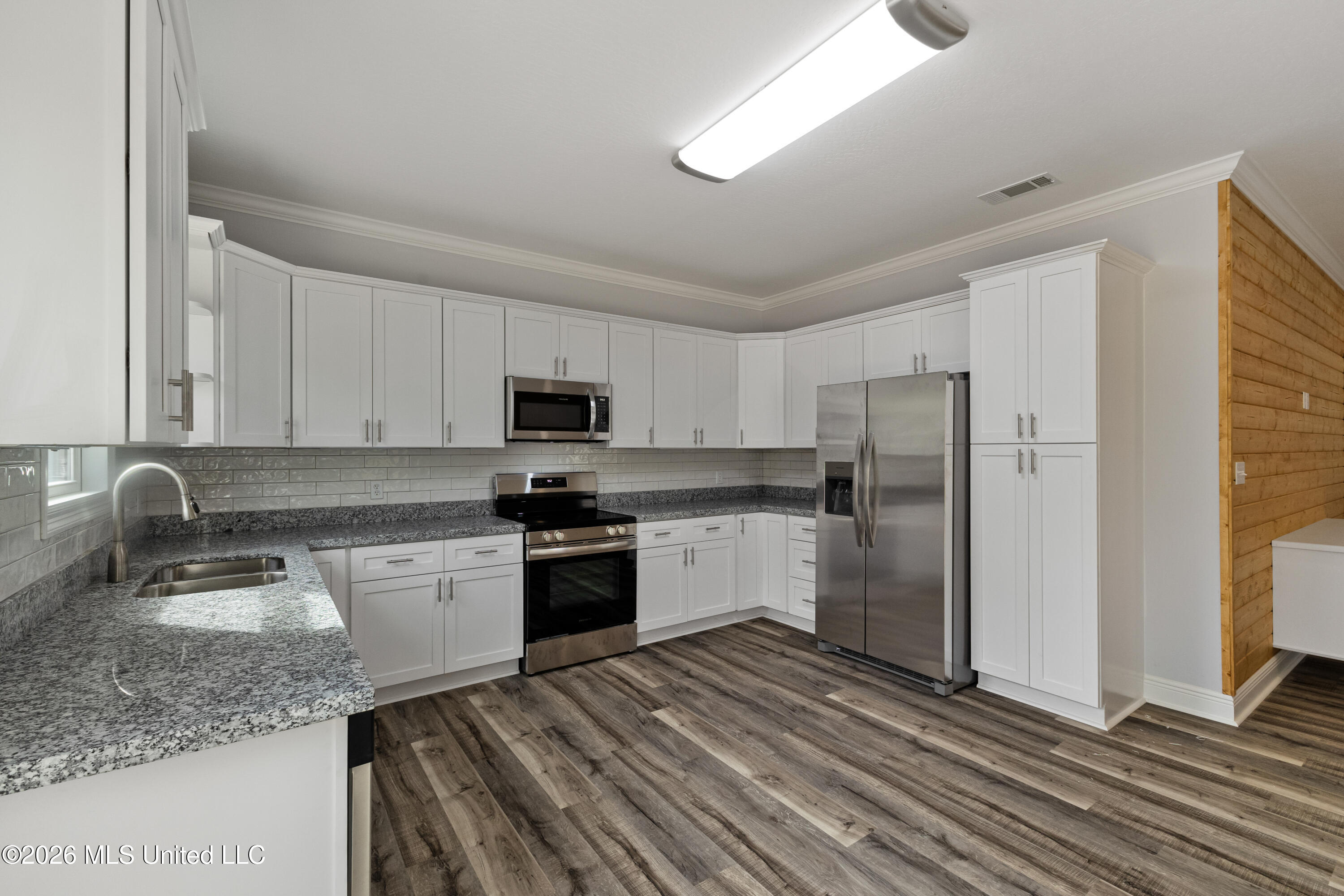 534 R V Lindley Road Moselle, MS 39459 - Photo 6 of 39 534_R_V_Lindley_Rd-11