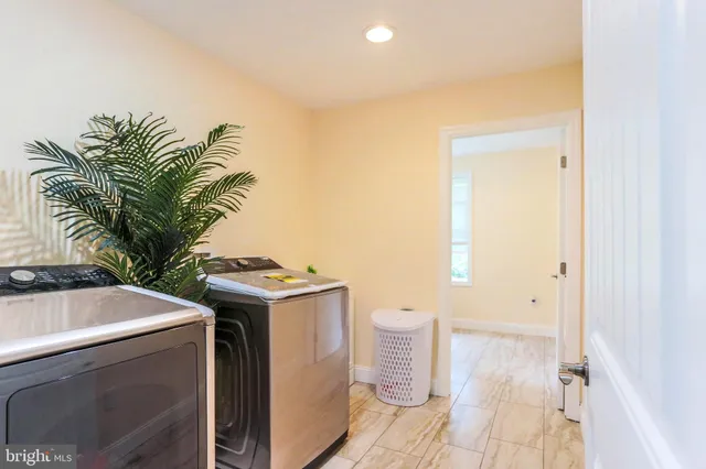 $2,338,990 | 7313 Byrneley Lane, Annandale, VA 22003