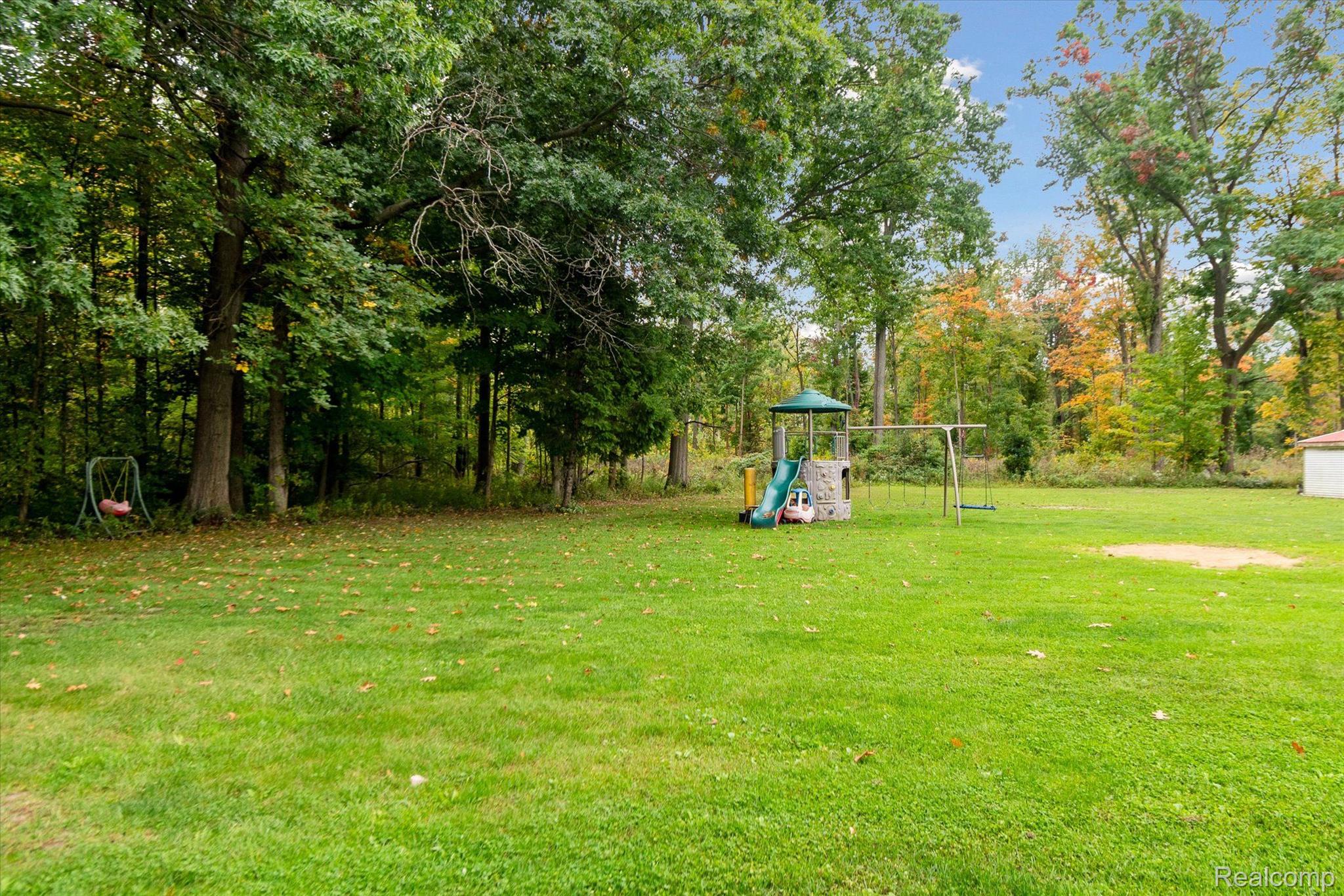 4925 Dixon Road Caro, MI 48723 - Photo 32 of 40 Gallery Image 32