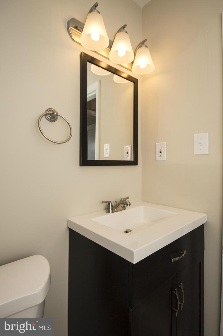 5642 Govane Avenue Baltimore, MD 21212 - Photo 11 of 20 Bath