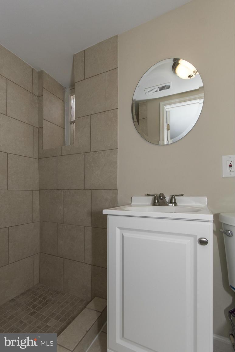 5642 Govane Avenue Baltimore, MD 21212 - Photo 16 of 20 Bath