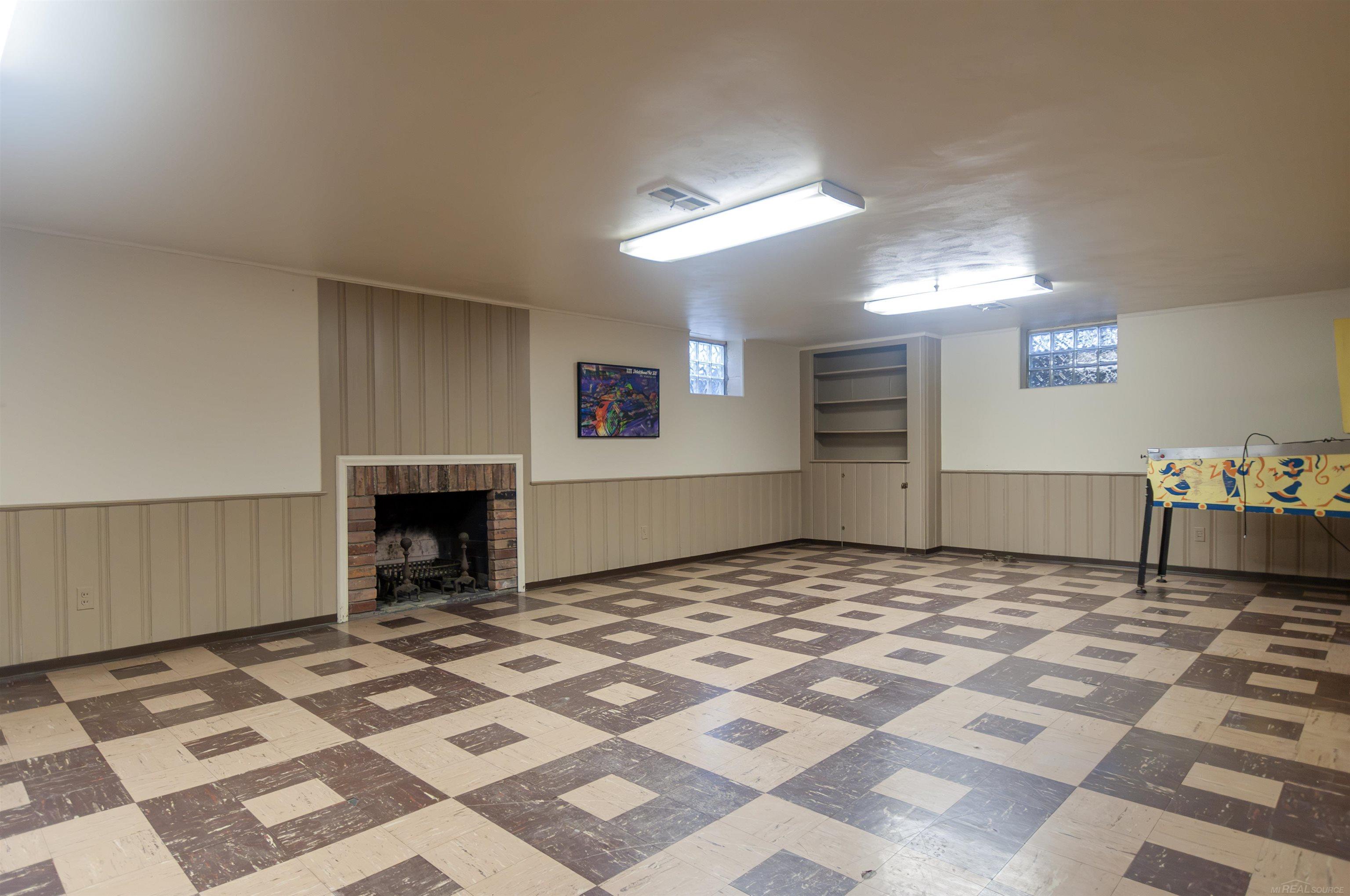 570 Oxford Road Grosse Pointe Woods, MI 48236 - Photo 74 of 99