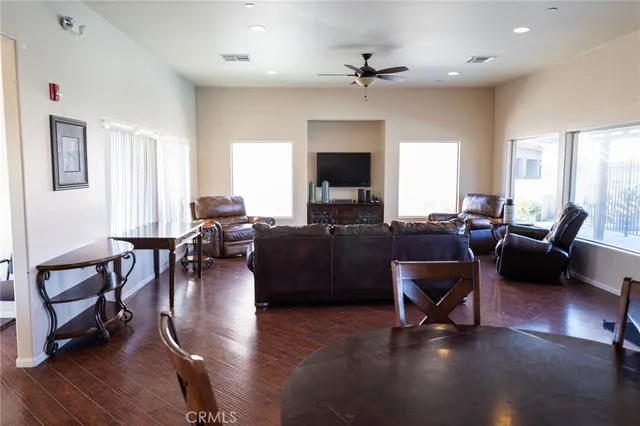 $360,000 | 14176 Kiowa Road, Apple Valley, CA 92307