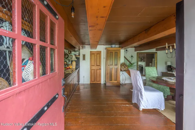 a view of an entryway