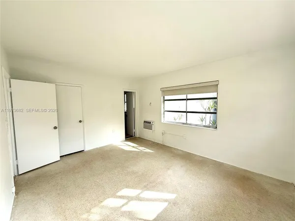 $4,300 | 845 Fairway Drive, Miami Beach, FL 33141