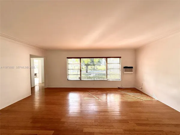 $4,300 | 845 Fairway Drive, Miami Beach, FL 33141