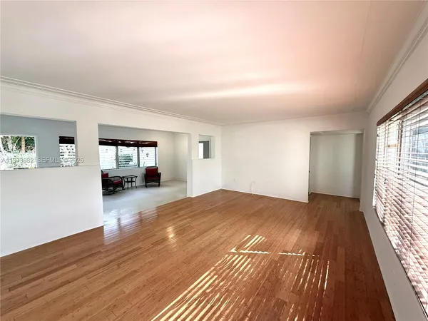 $4,300 | 845 Fairway Drive, Miami Beach, FL 33141