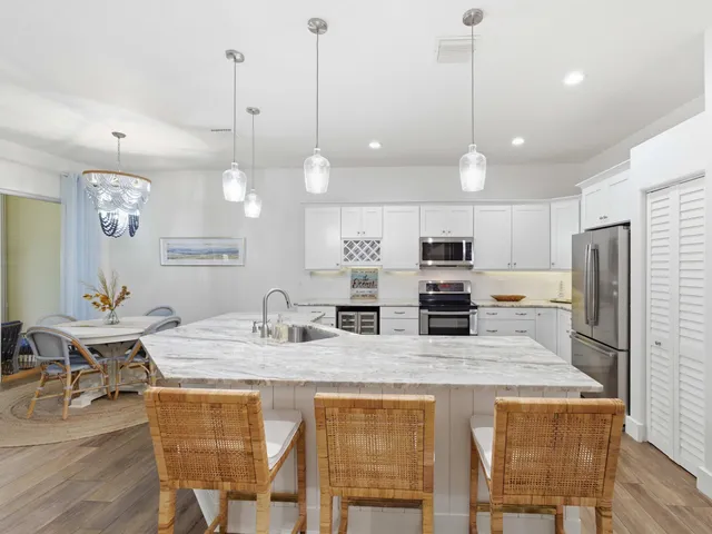 $489,000 | 125 Barefoot Cove, Hypoluxo, FL 33462