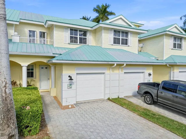 $489,000 | 125 Barefoot Cove, Hypoluxo, FL 33462