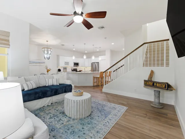 $489,000 | 125 Barefoot Cove, Hypoluxo, FL 33462