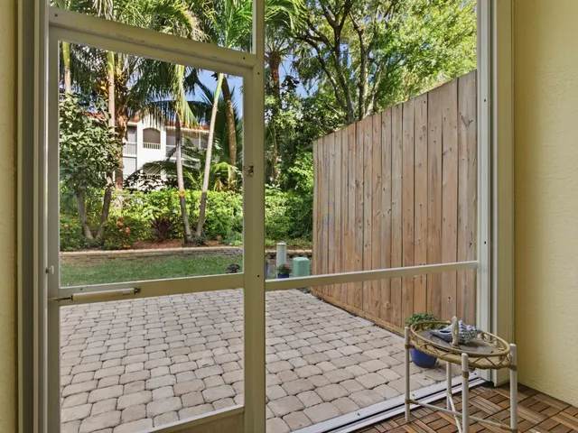 $489,000 | 125 Barefoot Cove, Hypoluxo, FL 33462